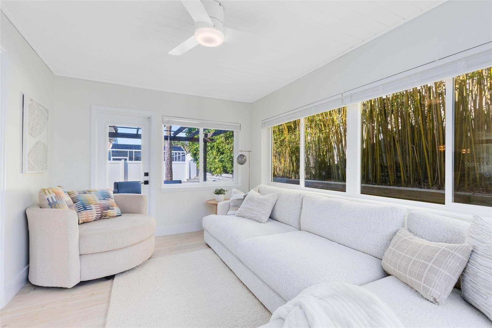 Image 20 of 33 For 830 Hope Avenue