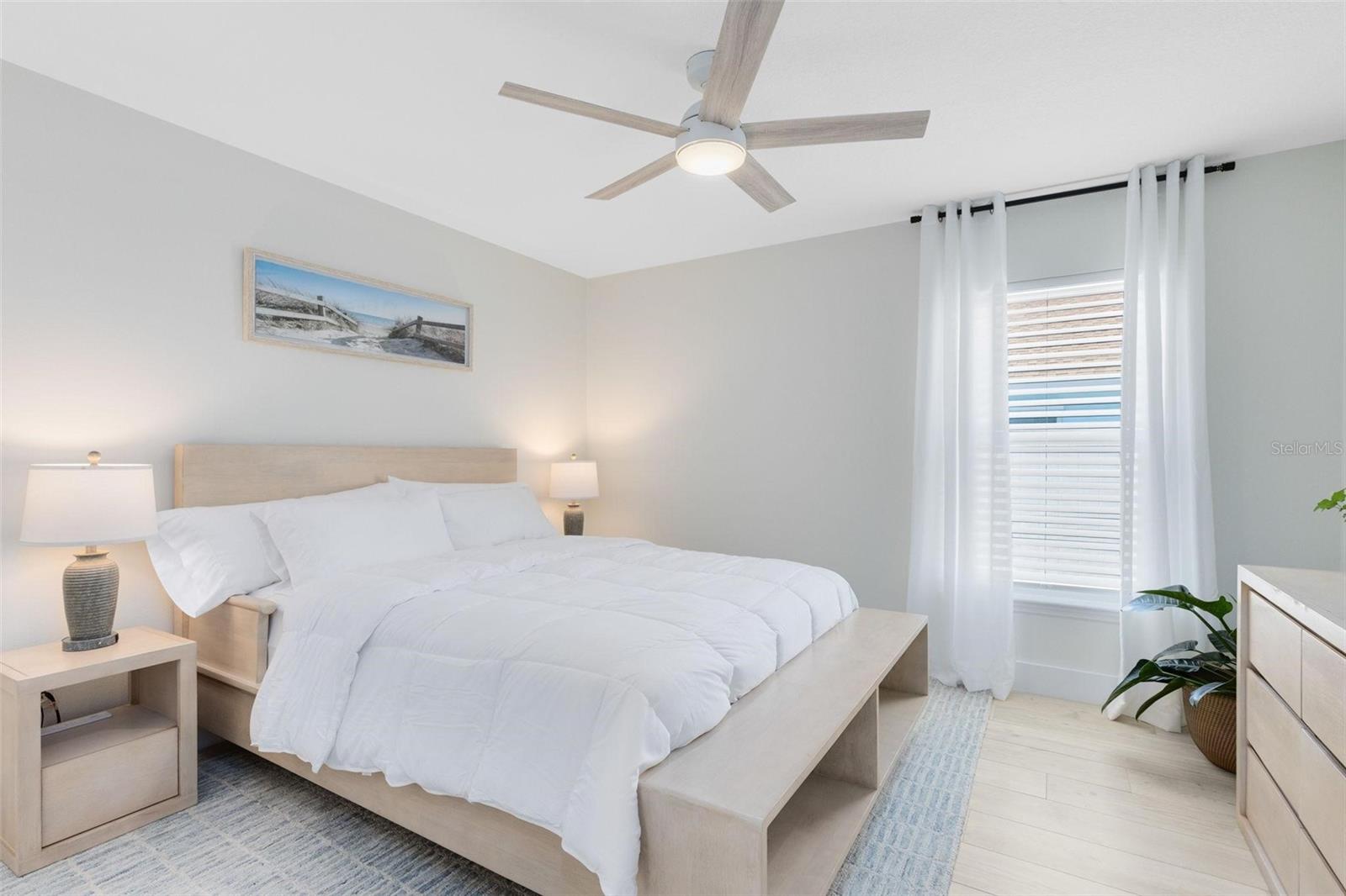 Image 21 of 33 For 830 Hope Avenue