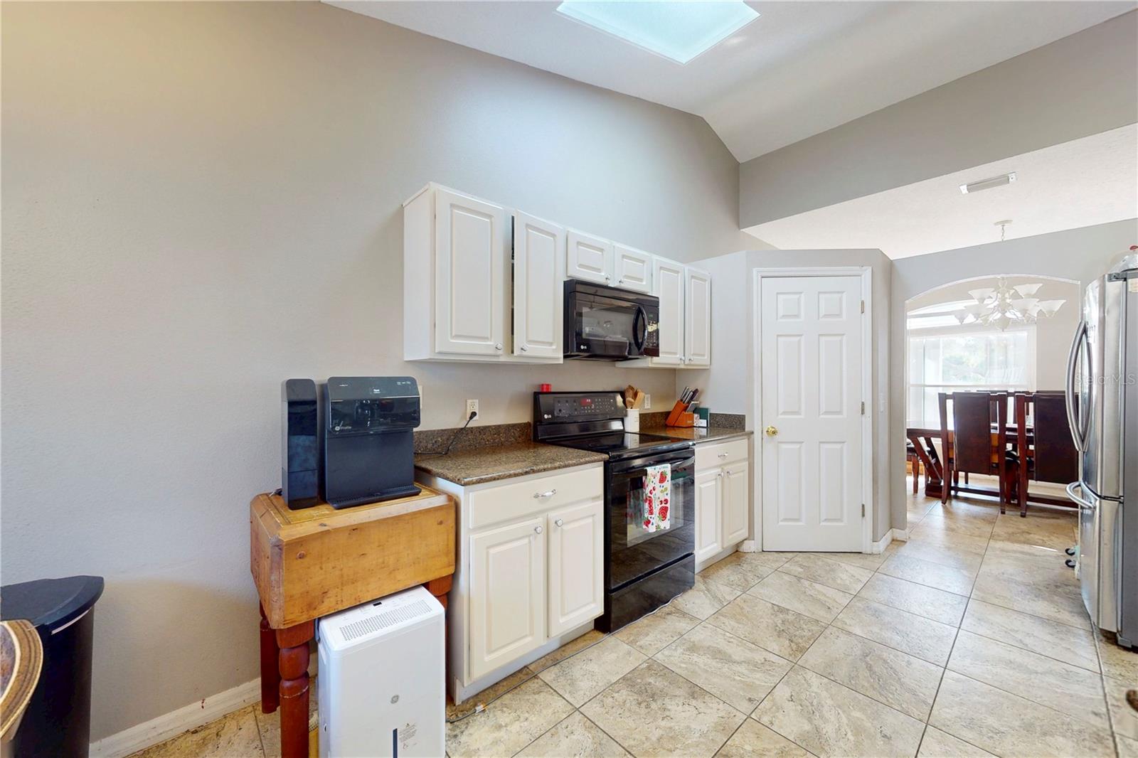 Image 22 of 80 For 3522 Twelve Oaks Cir