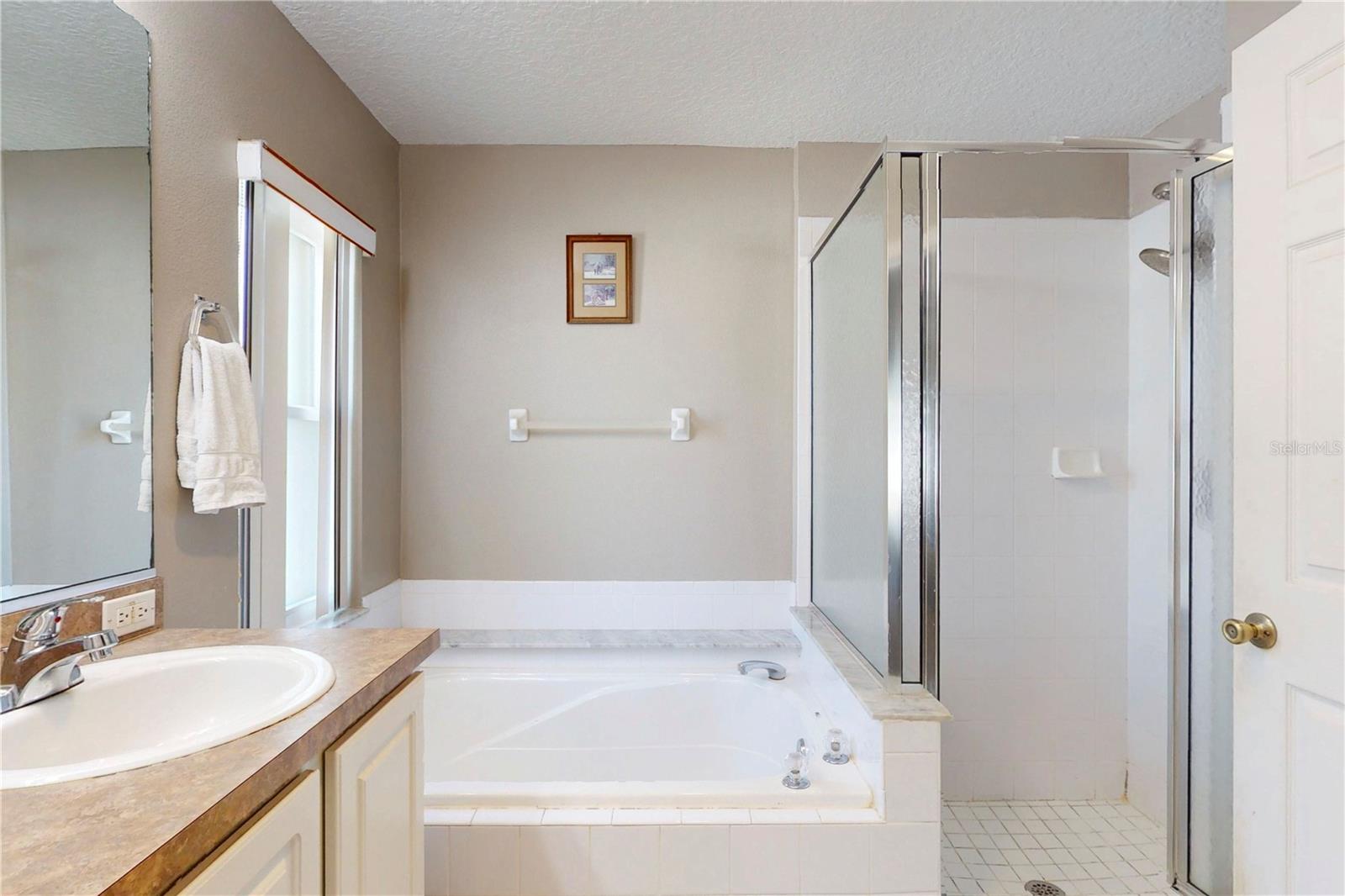 Image 35 of 80 For 3522 Twelve Oaks Cir