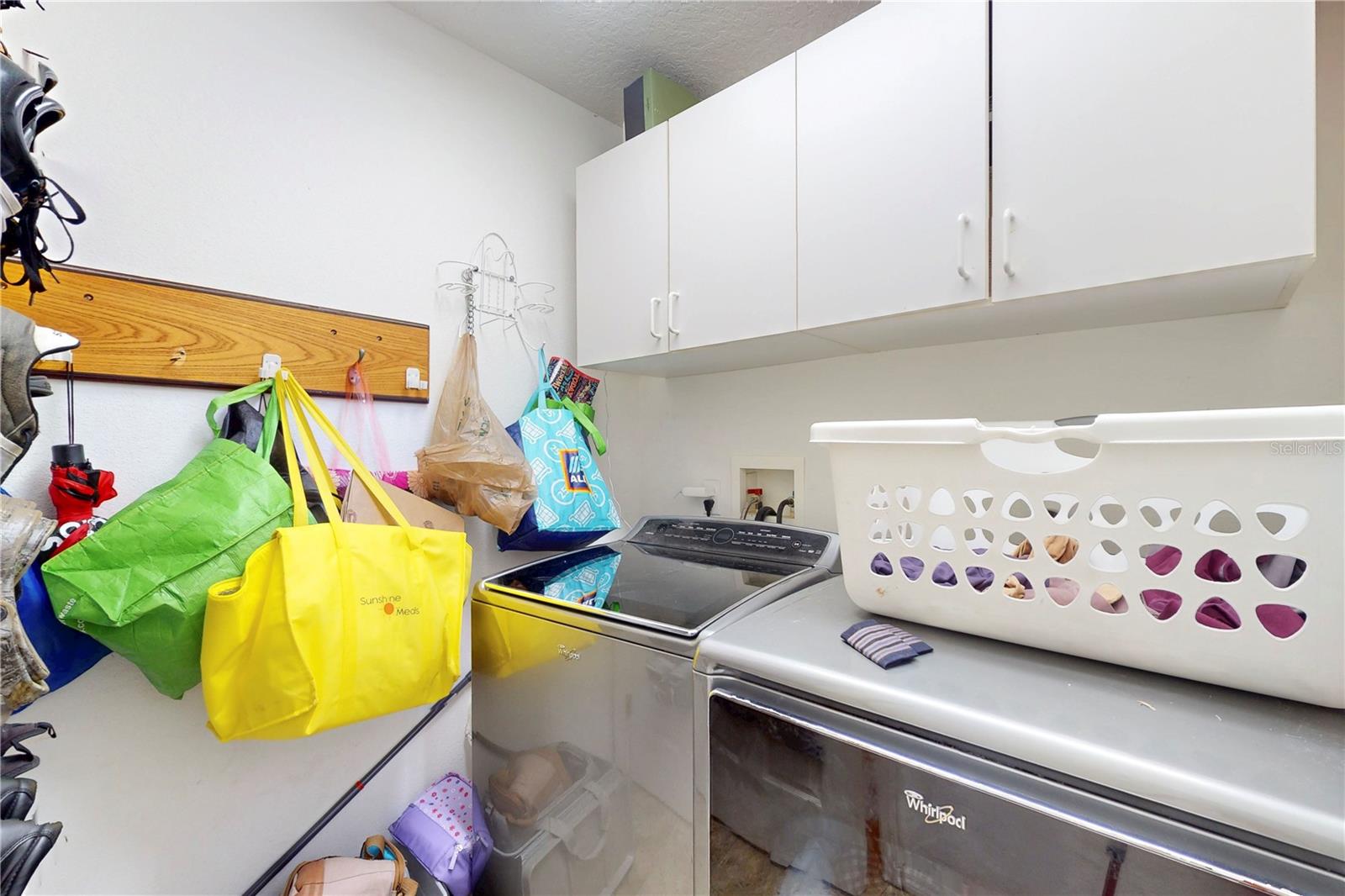 Image 37 of 80 For 3522 Twelve Oaks Cir