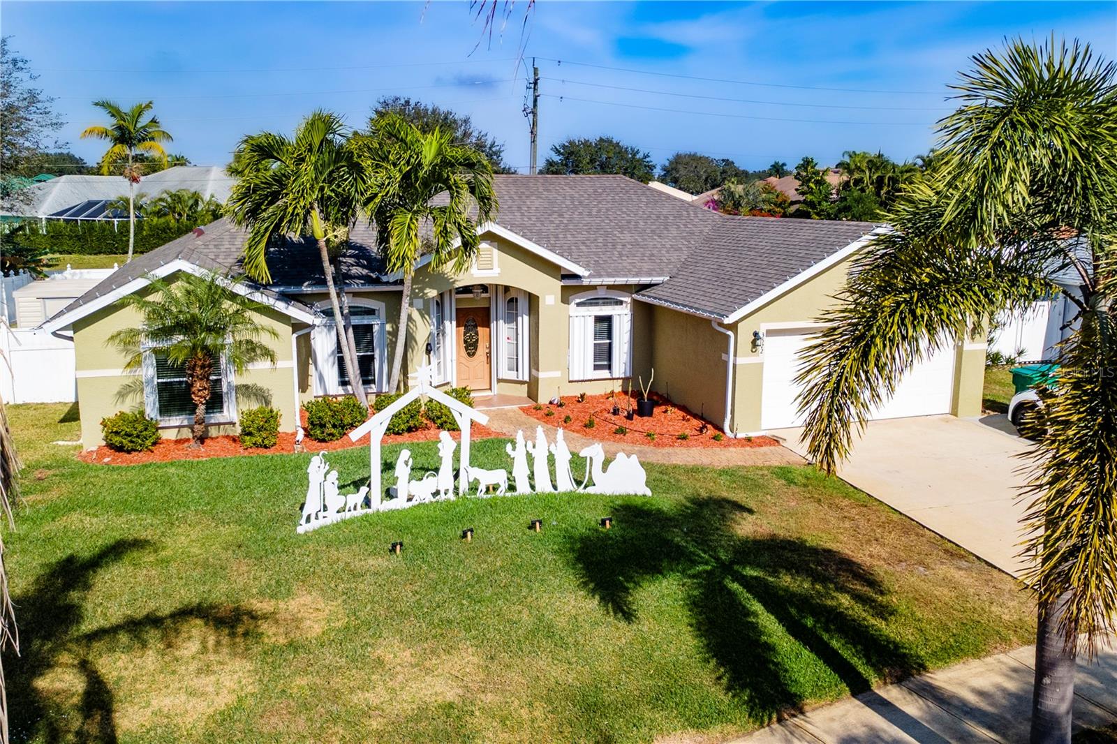 Image 4 of 80 For 3522 Twelve Oaks Cir