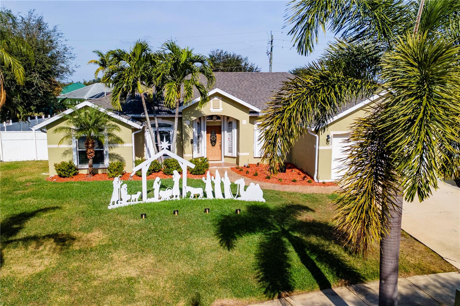 Image 6 of 80 For 3522 Twelve Oaks Cir