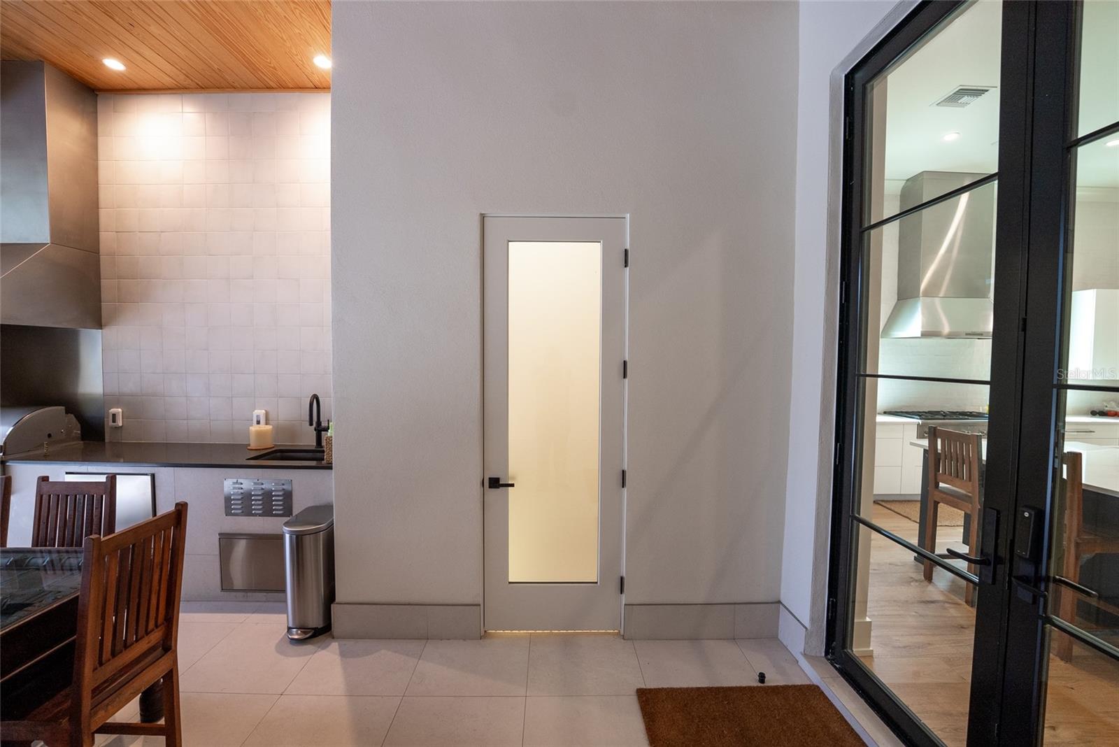 Image 22 of 51 For 1220 Delaney Park Drive