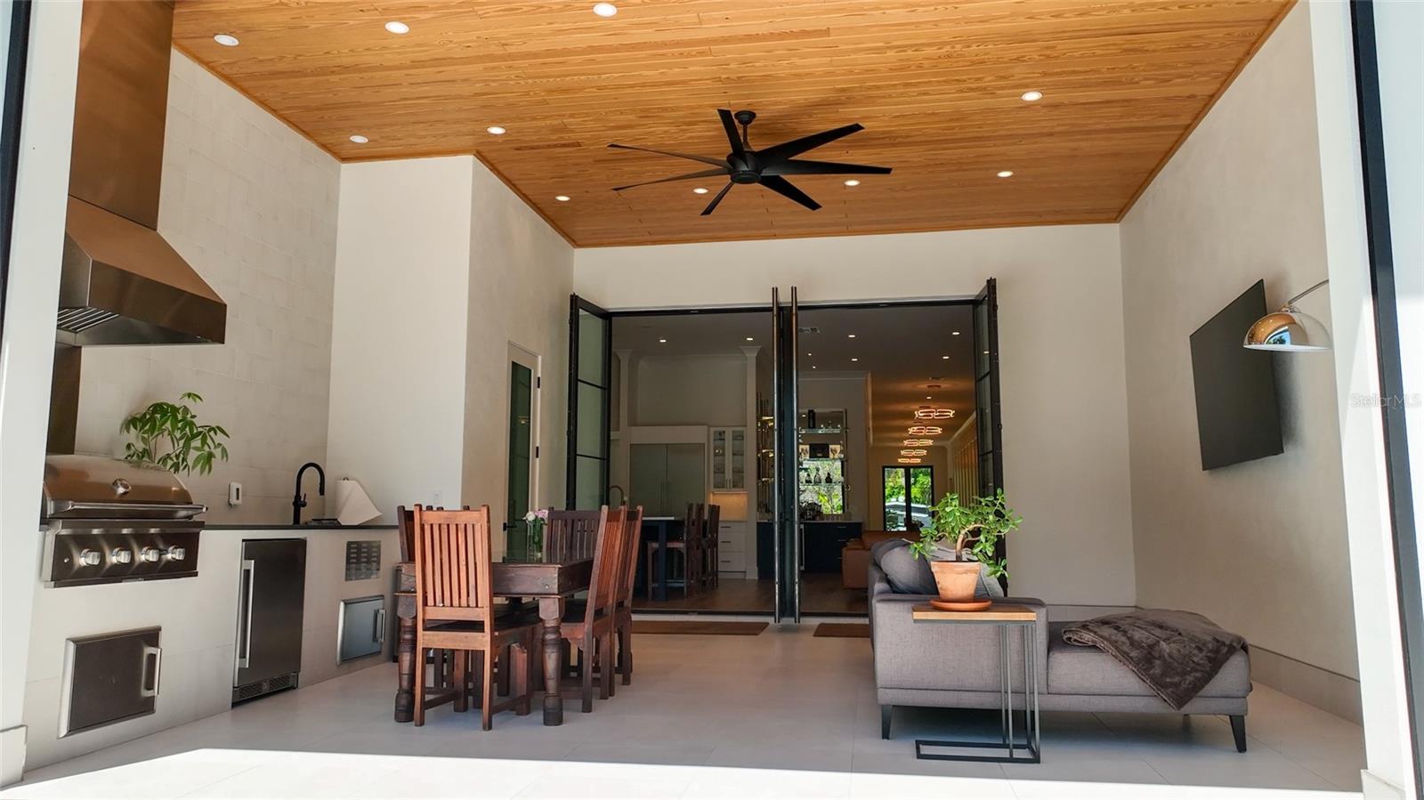 Image 23 of 51 For 1220 Delaney Park Drive