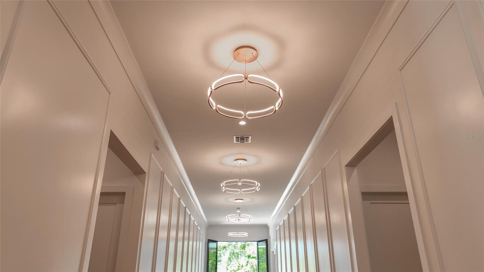 Image 3 of 51 For 1220 Delaney Park Drive