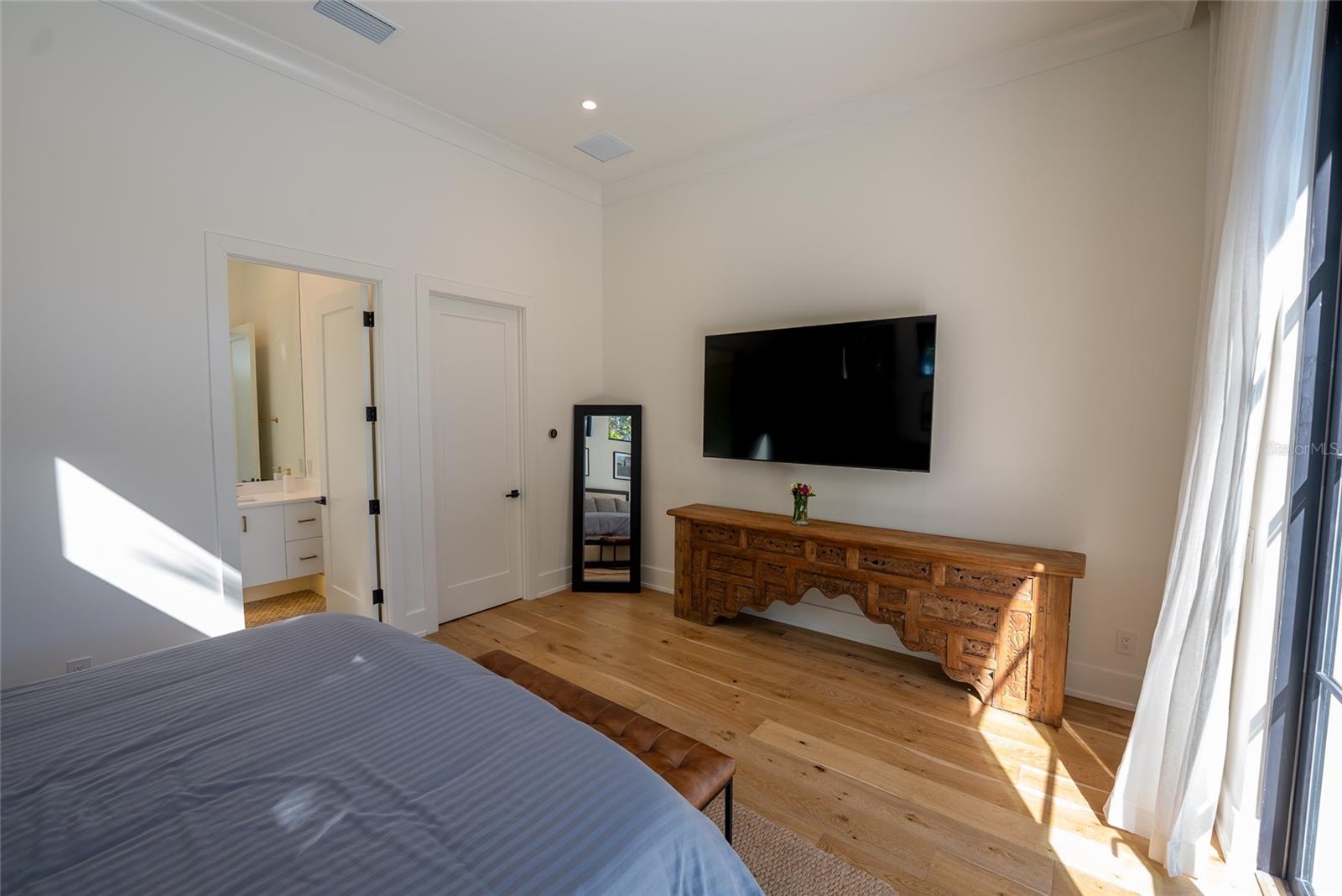 Image 40 of 51 For 1220 Delaney Park Drive