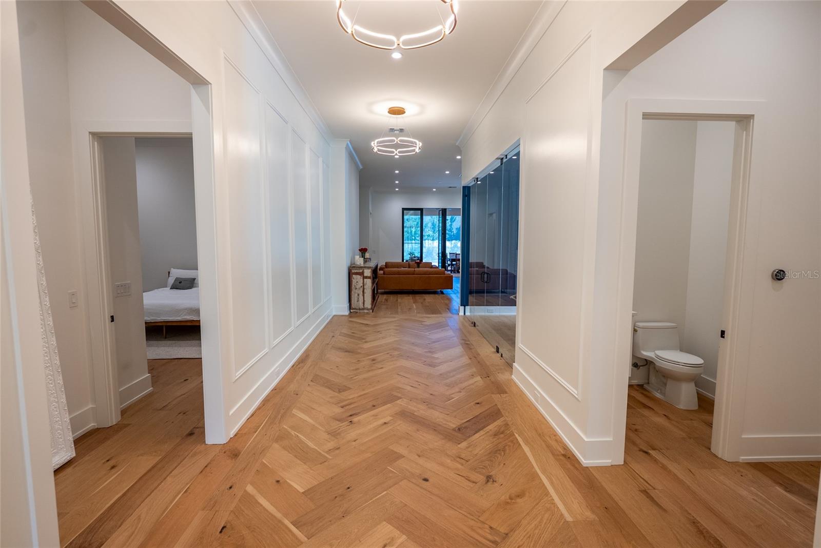 Image 6 of 51 For 1220 Delaney Park Drive