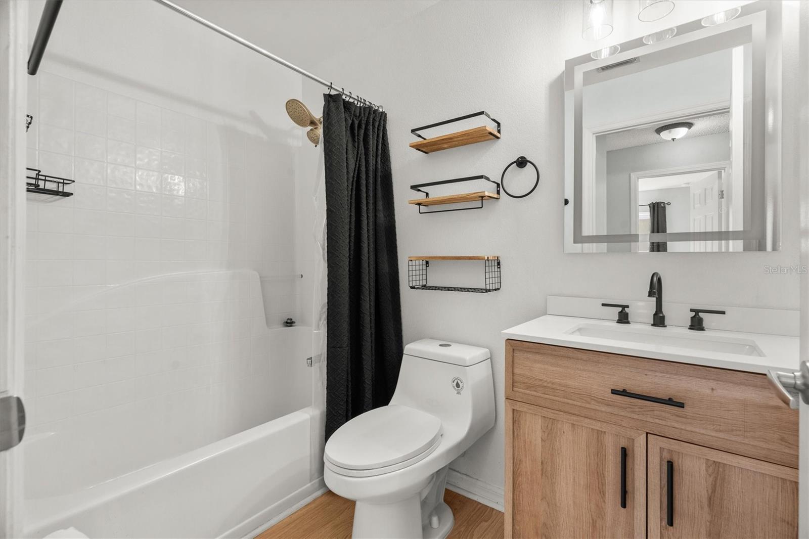 Image 22 of 31 For 155 Gleason Cove