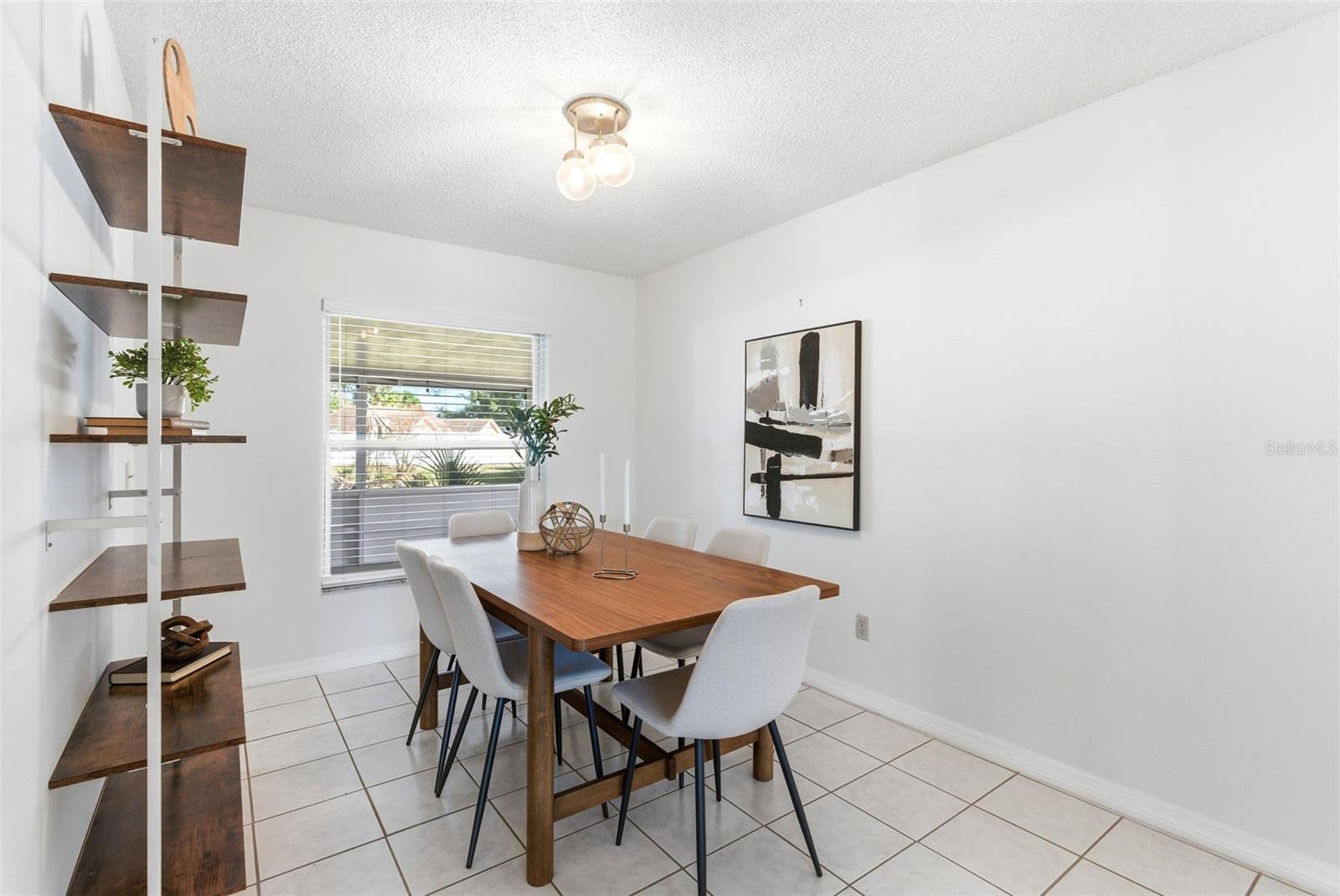 Image 10 of 34 For 935 Amy Ridge Court