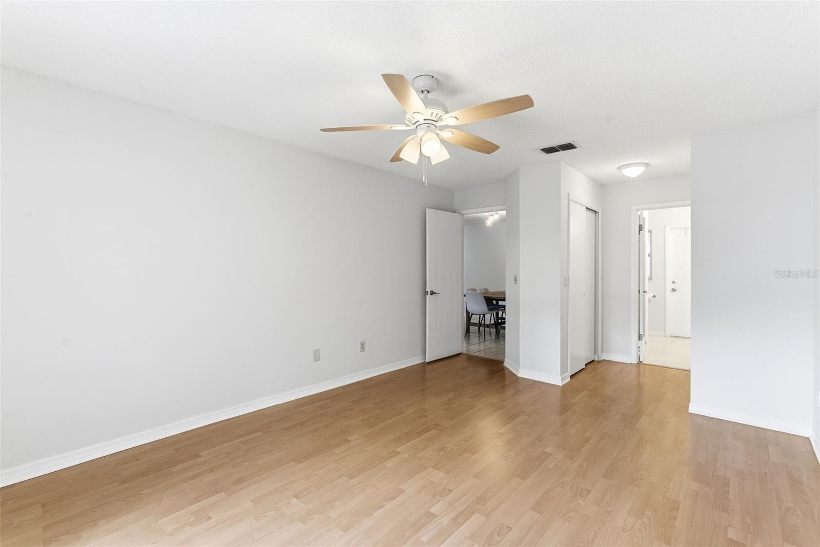 Image 13 of 34 For 935 Amy Ridge Court