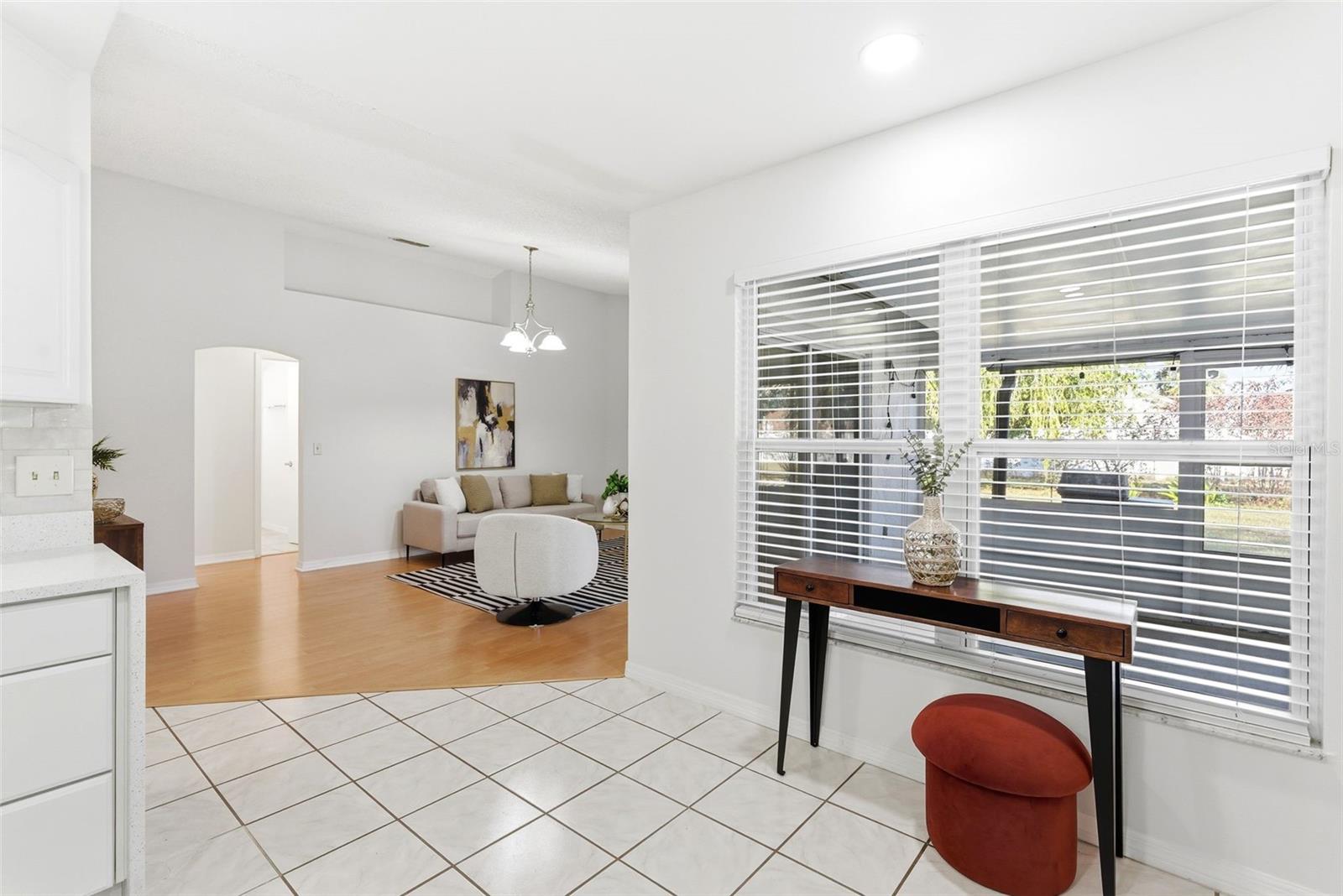 Image 19 of 34 For 935 Amy Ridge Court