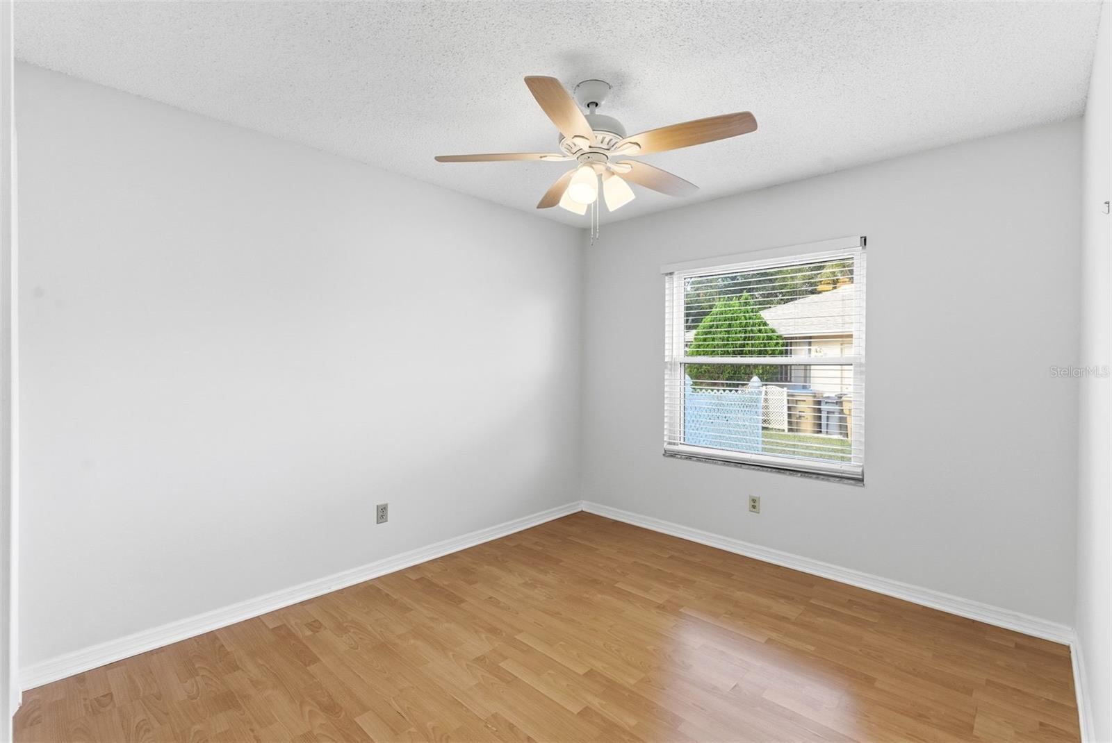 Image 24 of 34 For 935 Amy Ridge Court