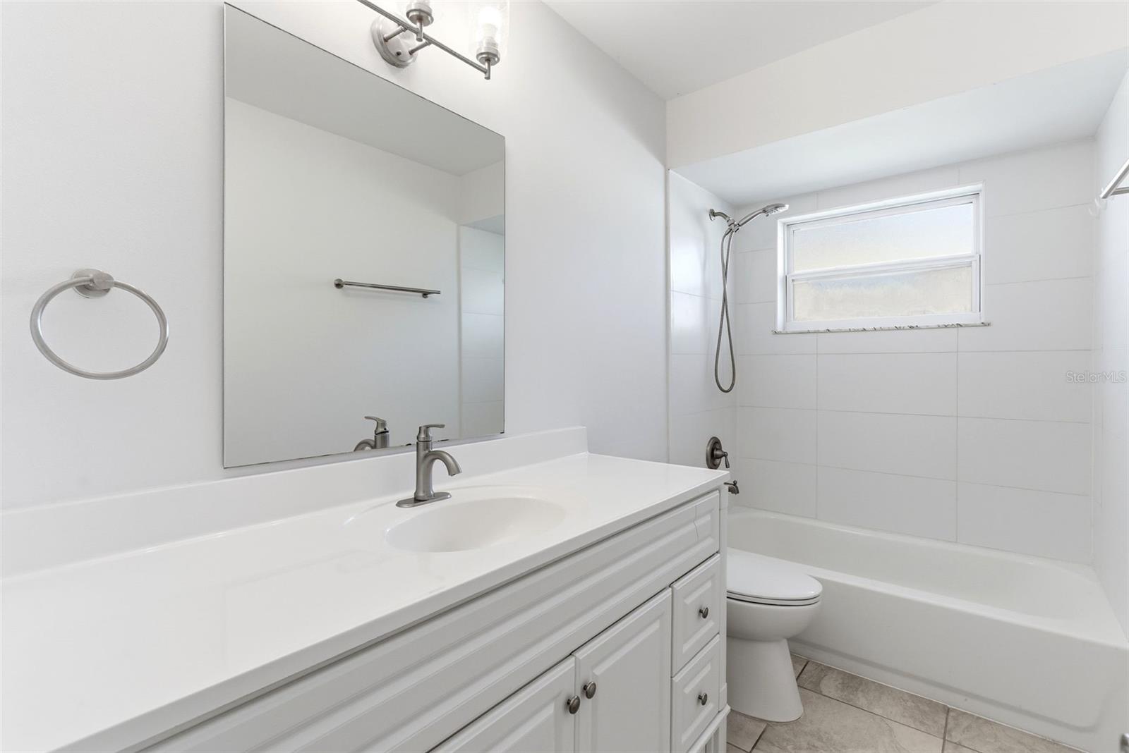 Image 26 of 34 For 935 Amy Ridge Court