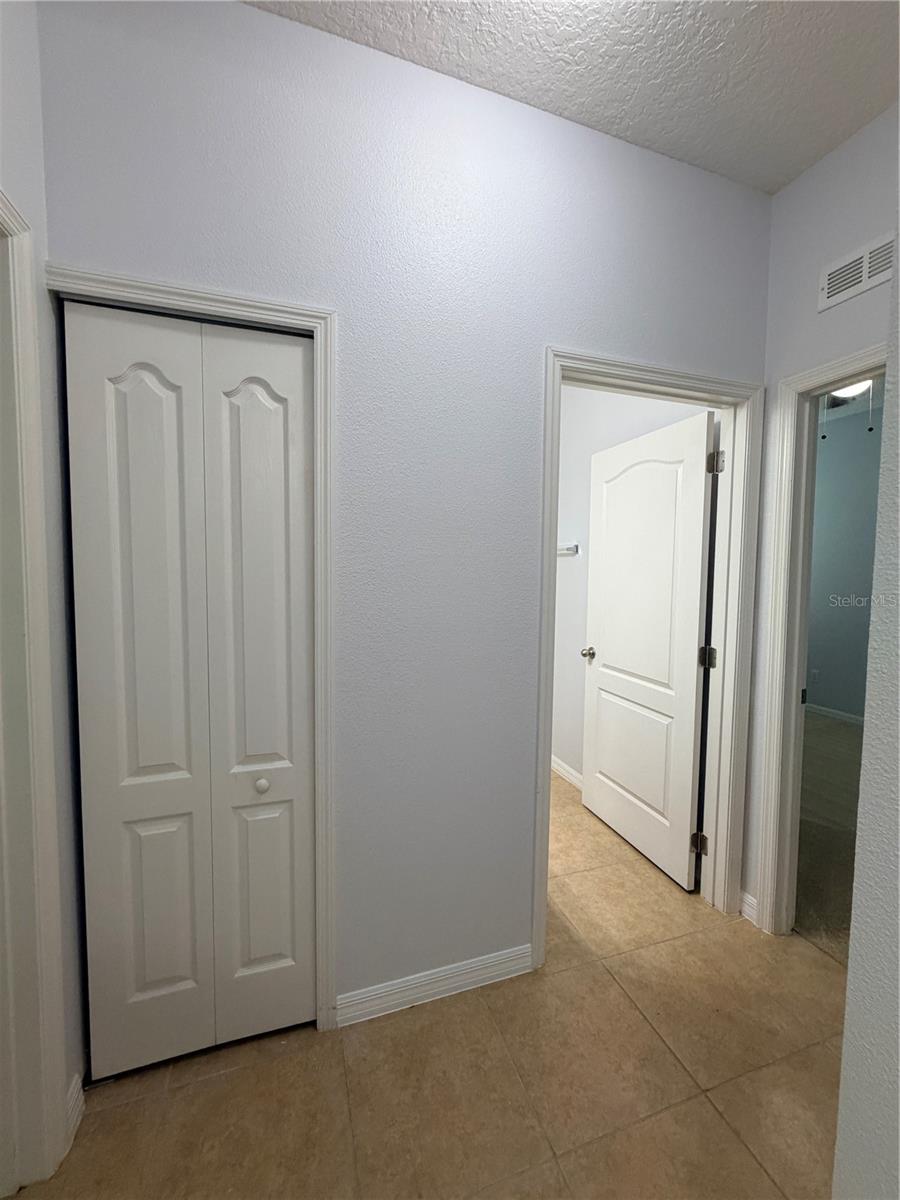 Image 12 of 19 For 1860 Piedmont Court