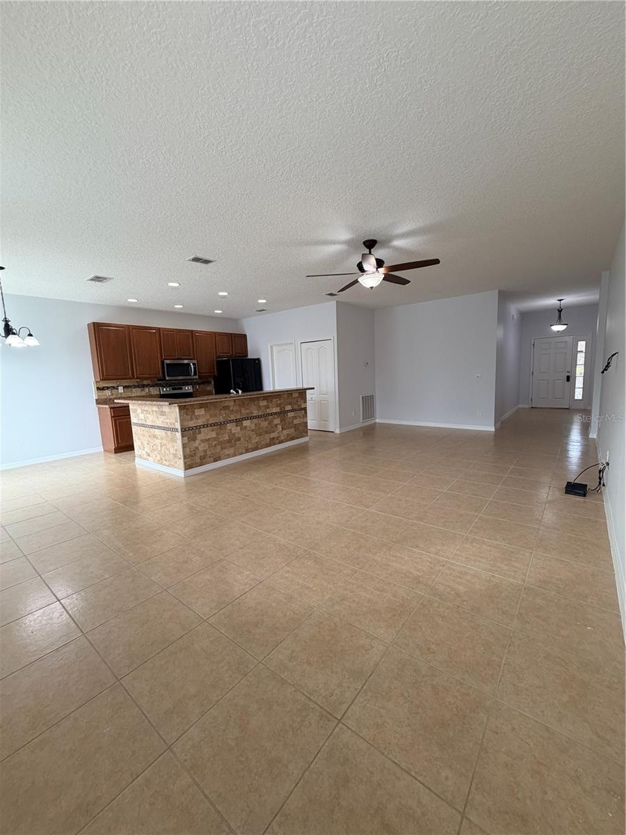 Image 3 of 19 For 1860 Piedmont Court