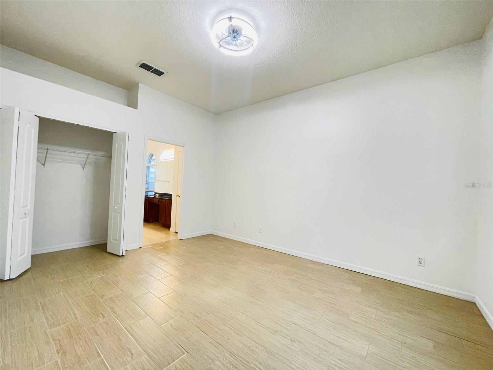 Image 11 of 22 For 2926 Daybreak Drive