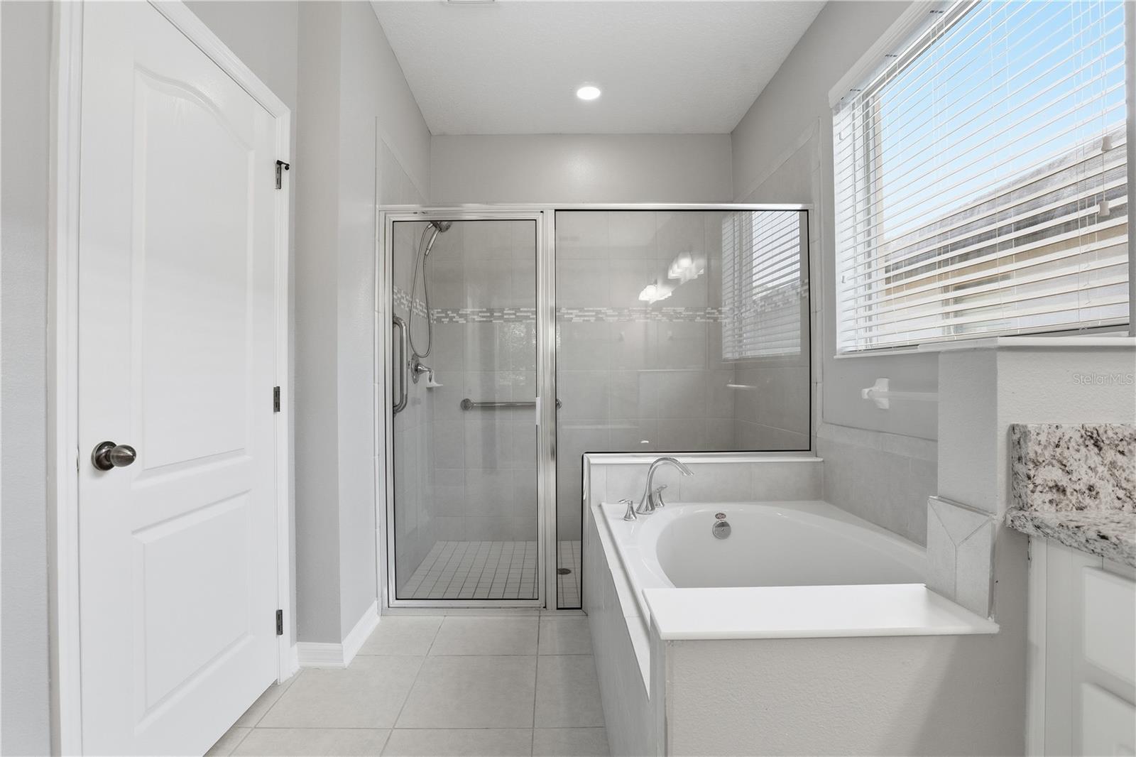 Image 25 of 52 For 4079 Lake Bosse View Drive