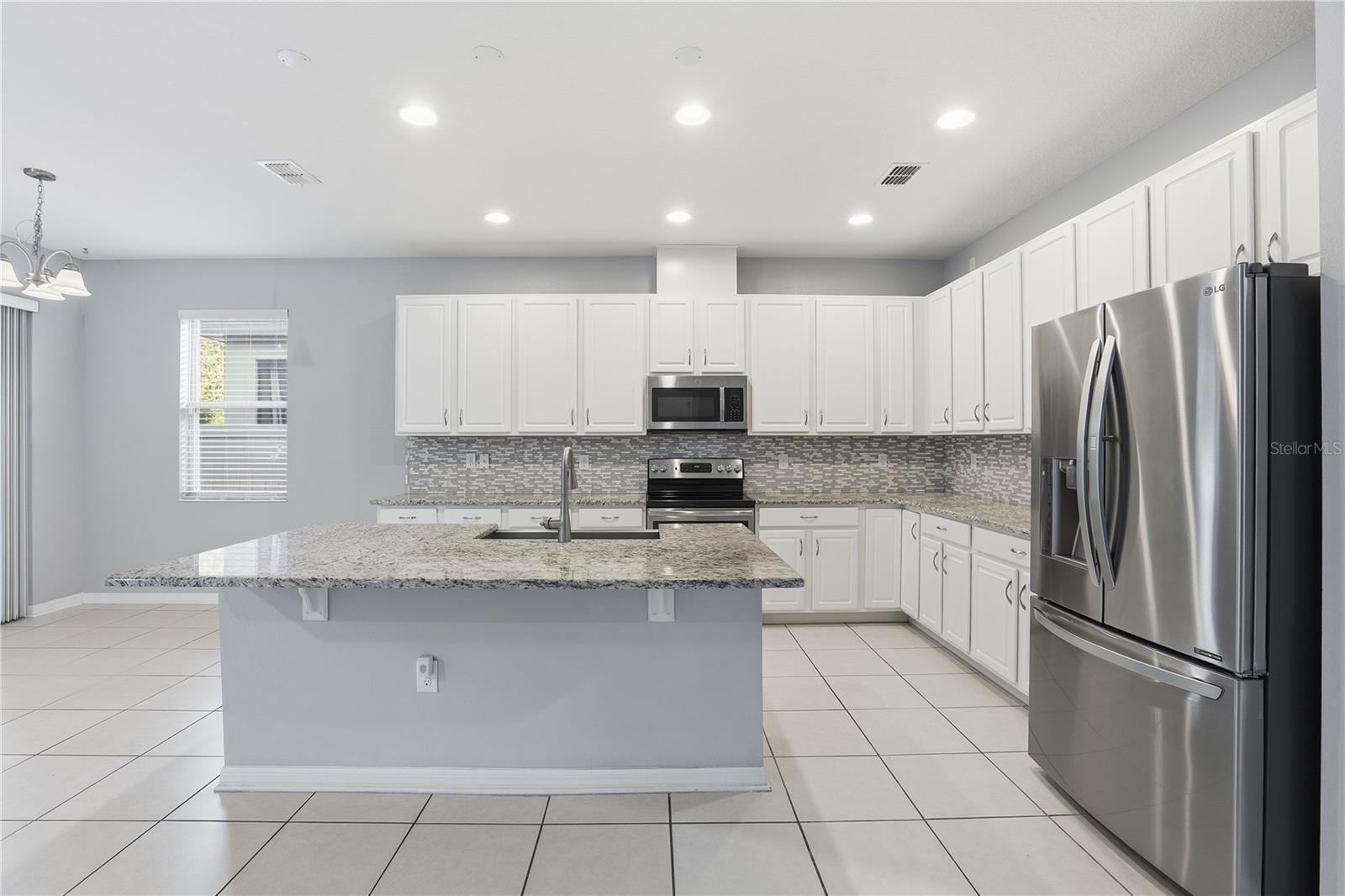 Image 7 of 52 For 4079 Lake Bosse View Drive