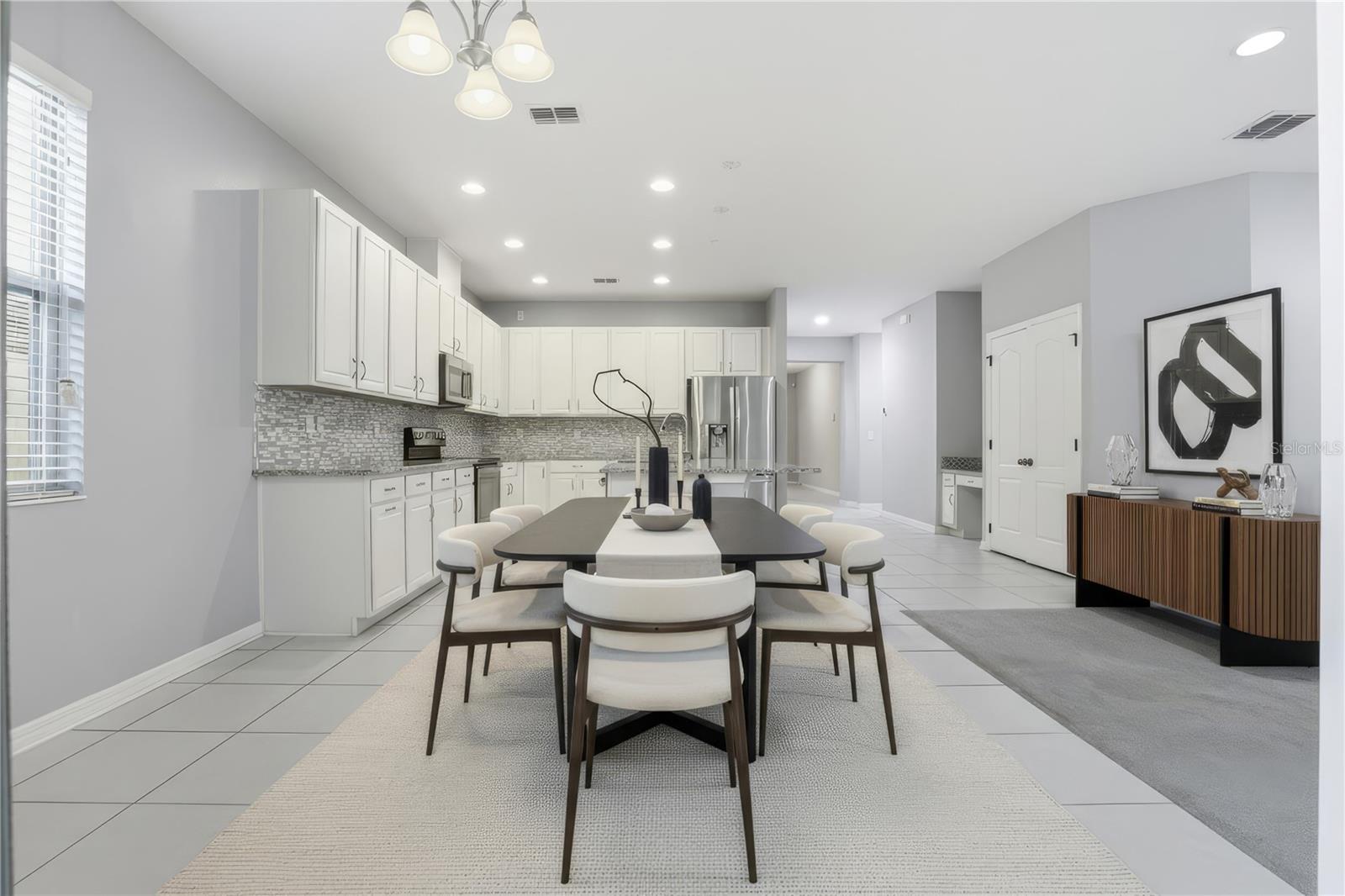 Image 8 of 52 For 4079 Lake Bosse View Drive