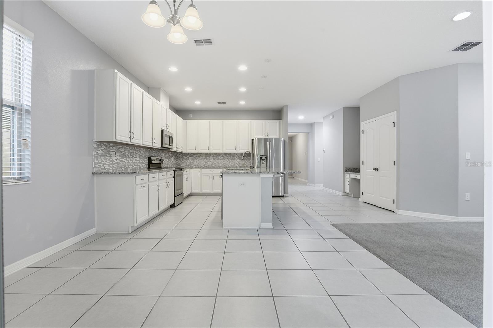 Image 9 of 52 For 4079 Lake Bosse View Drive