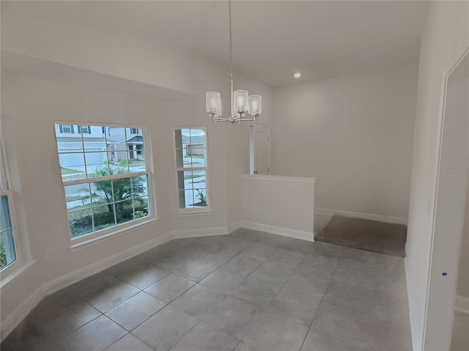 Image 3 of 18 For 7552 Bent Tree Loop