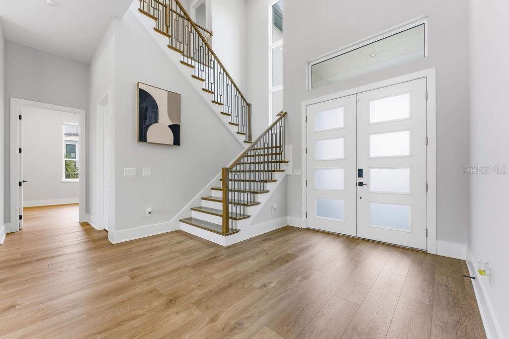 Image 13 of 100 For 15820 Pendio Drive