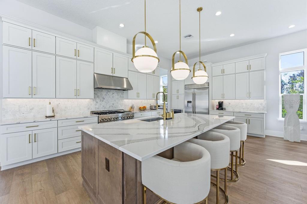 Image 22 of 100 For 15820 Pendio Drive