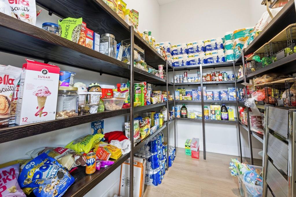 Image 23 of 100 For 15820 Pendio Drive