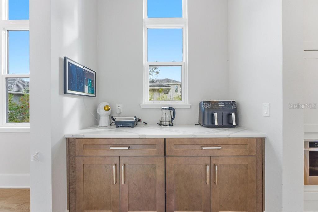 Image 24 of 100 For 15820 Pendio Drive