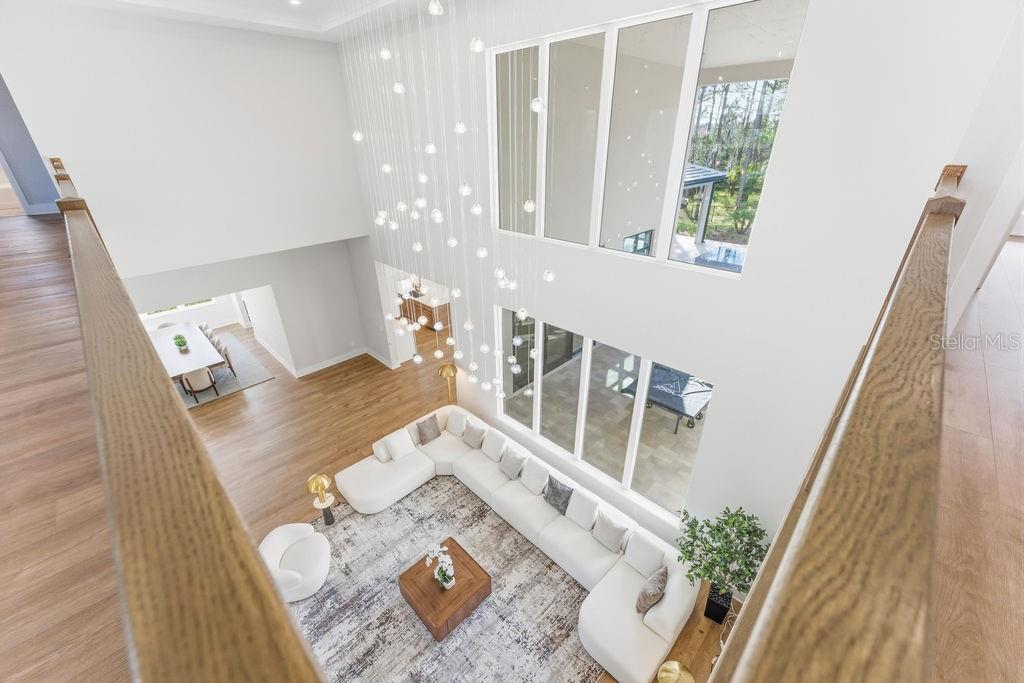 Image 29 of 100 For 15820 Pendio Drive