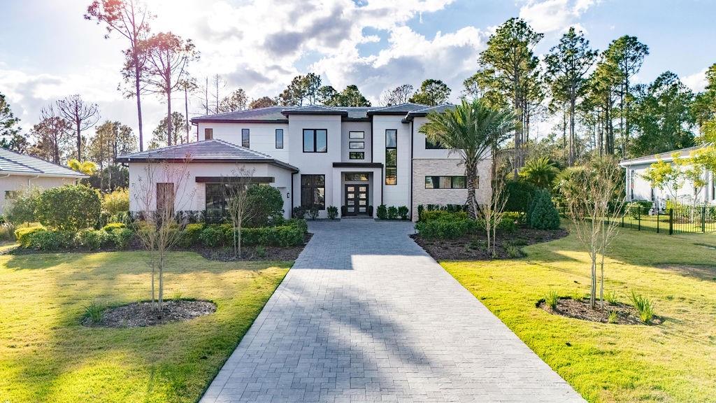 Image 3 of 100 For 15820 Pendio Drive