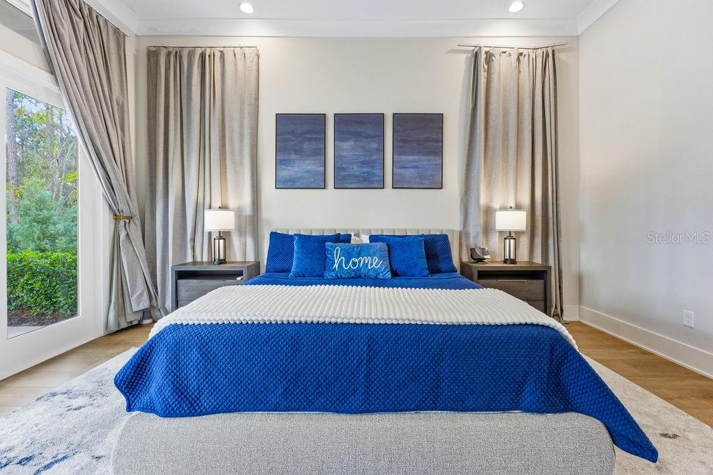 Image 30 of 100 For 15820 Pendio Drive