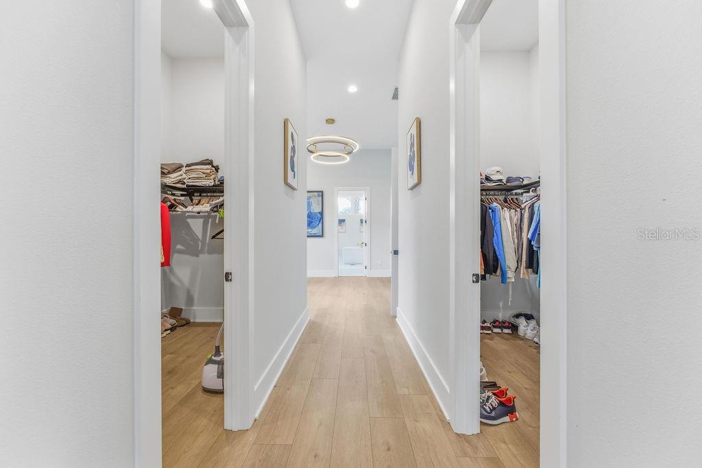 Image 34 of 100 For 15820 Pendio Drive