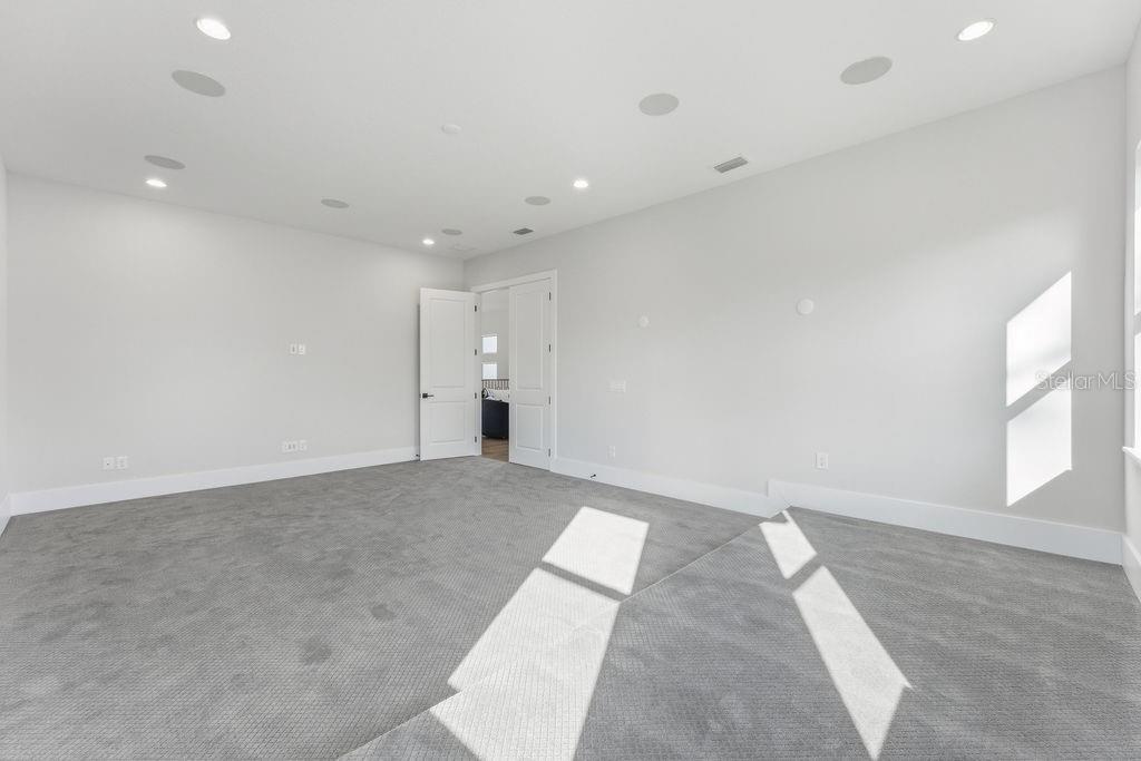 Image 77 of 100 For 15820 Pendio Drive