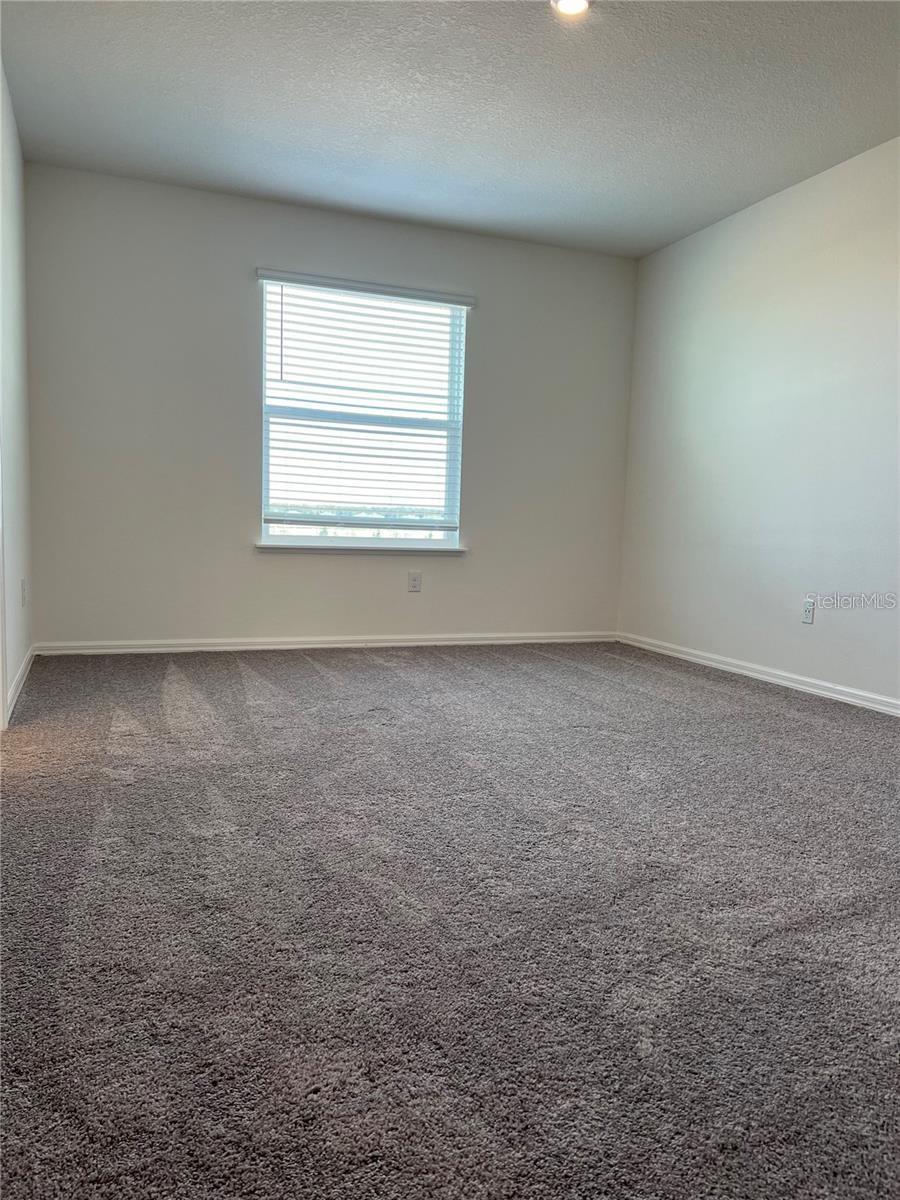 Image 6 of 9 For 32095 Pond Apple Bend