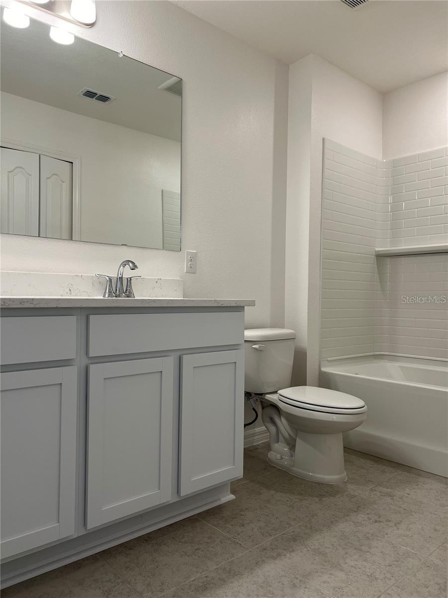 Image 7 of 9 For 32095 Pond Apple Bend