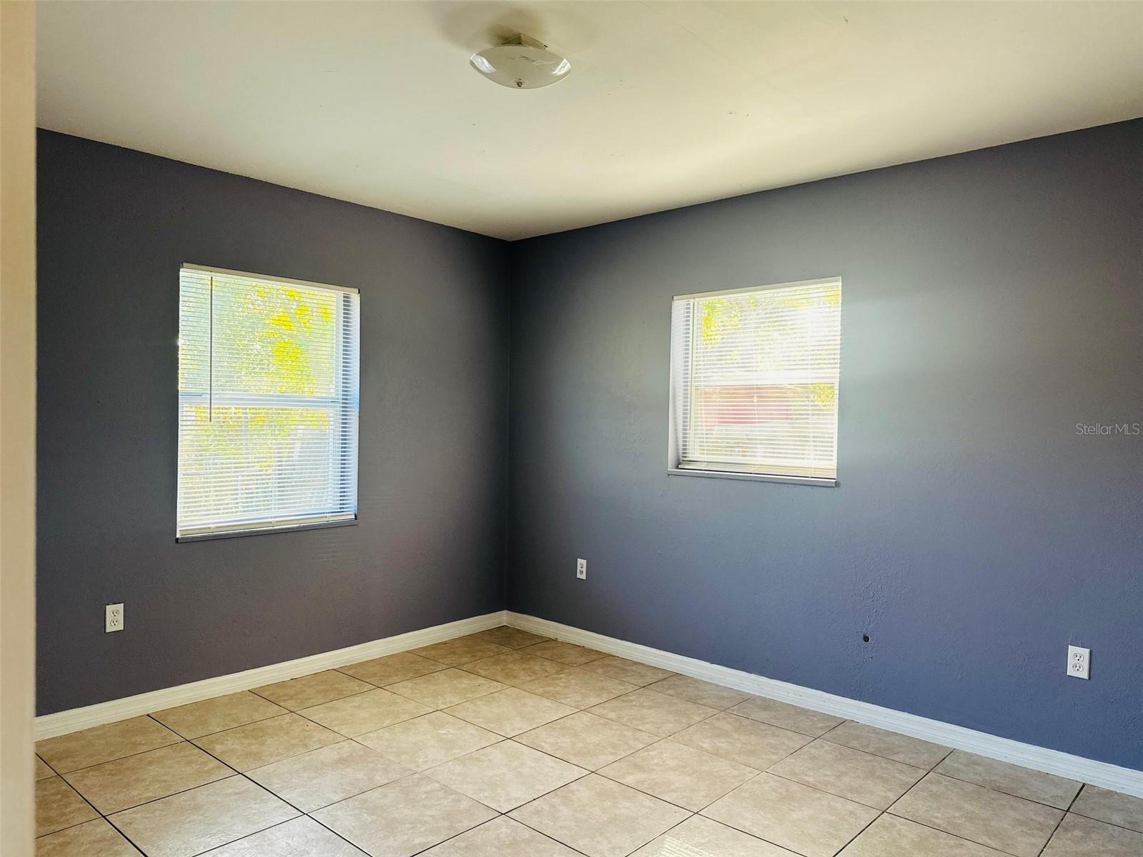 Image 11 of 25 For 2107 Vincent Road