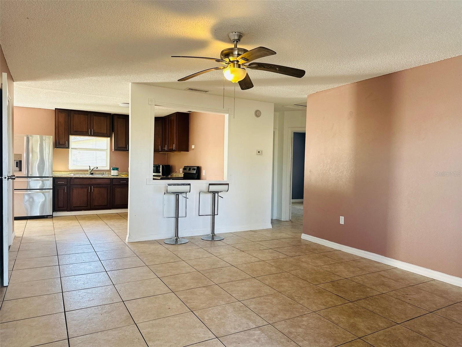 Image 5 of 25 For 2107 Vincent Road