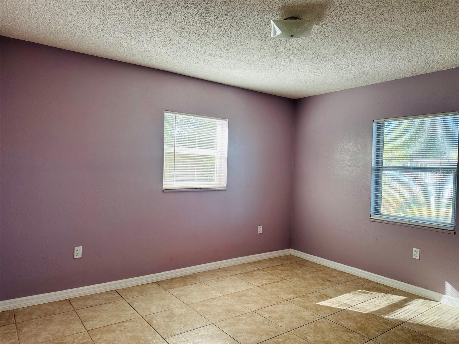 Image 9 of 25 For 2107 Vincent Road