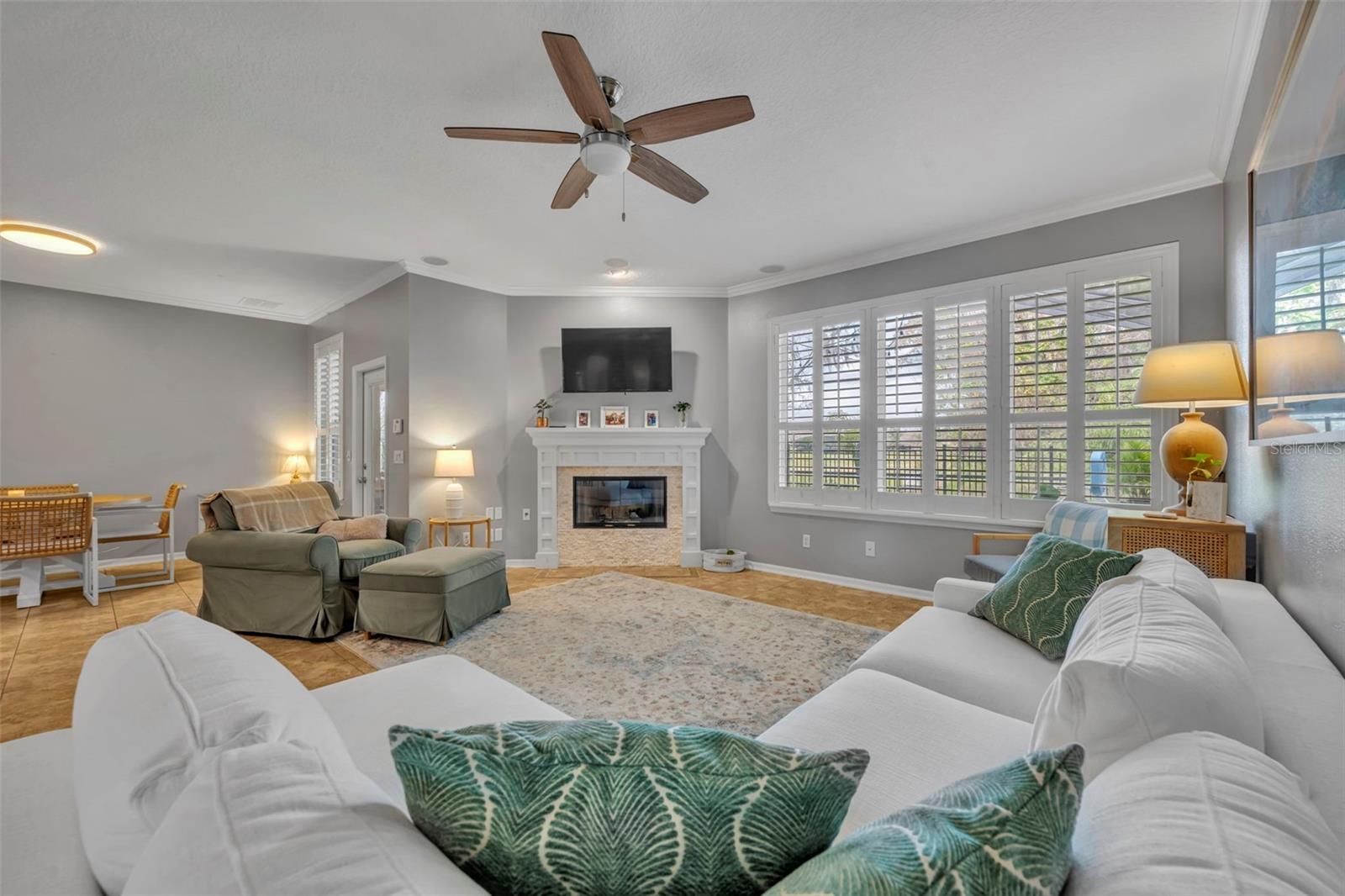 Image 15 of 42 For 607 Oakland Avenue