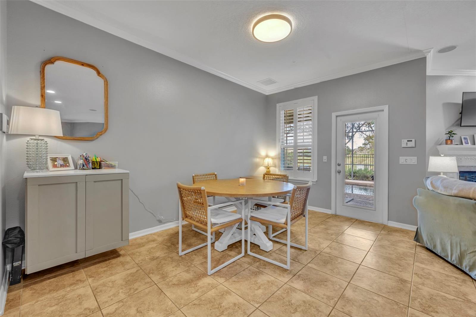 Image 16 of 42 For 607 Oakland Avenue