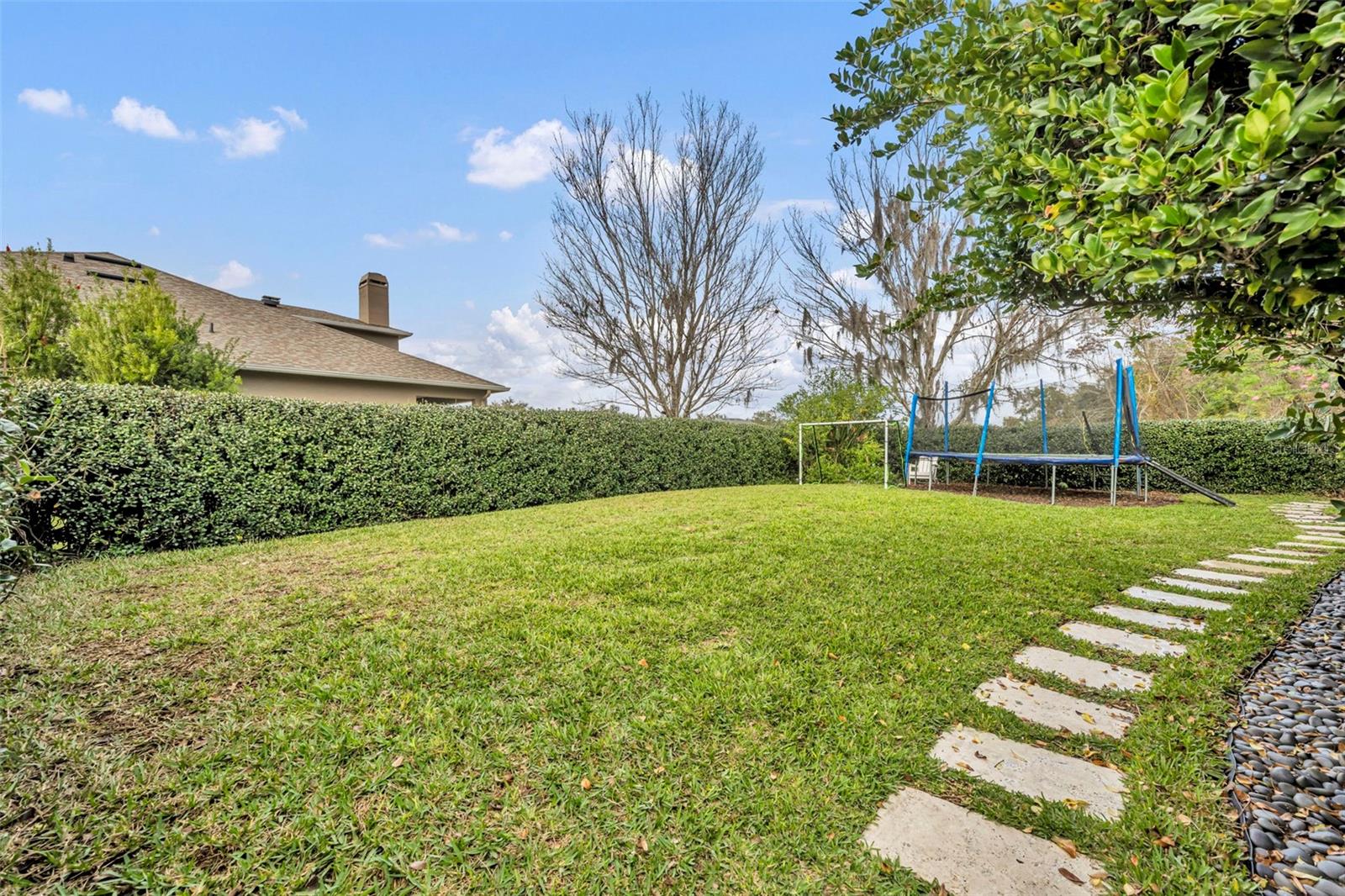 Image 27 of 42 For 607 Oakland Avenue