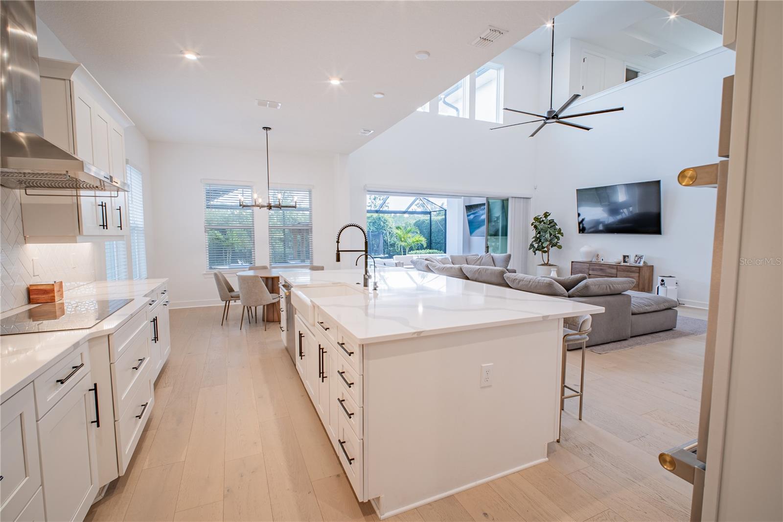 Image 12 of 33 For 6953 Broglie Street