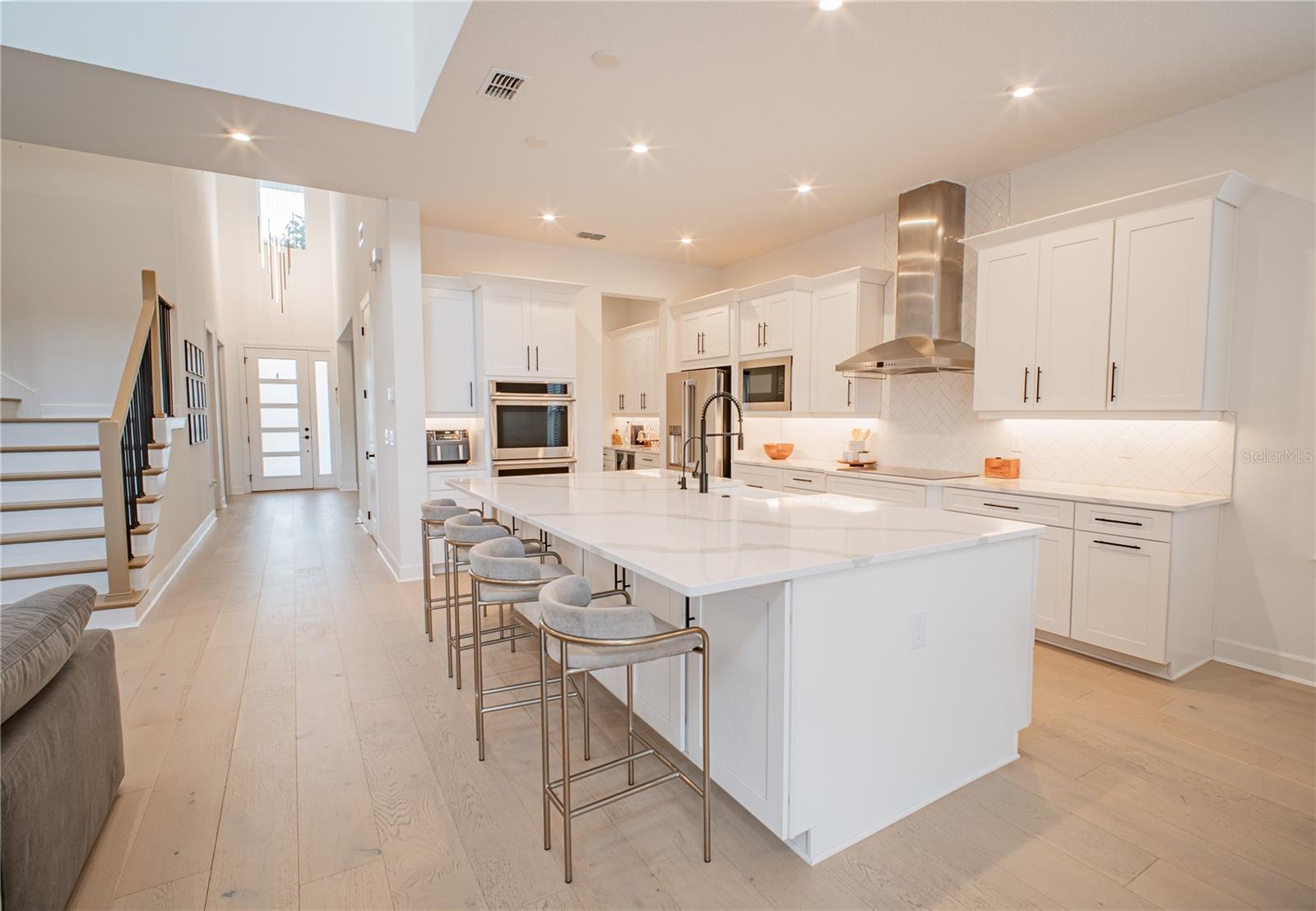 Image 4 of 33 For 6953 Broglie Street