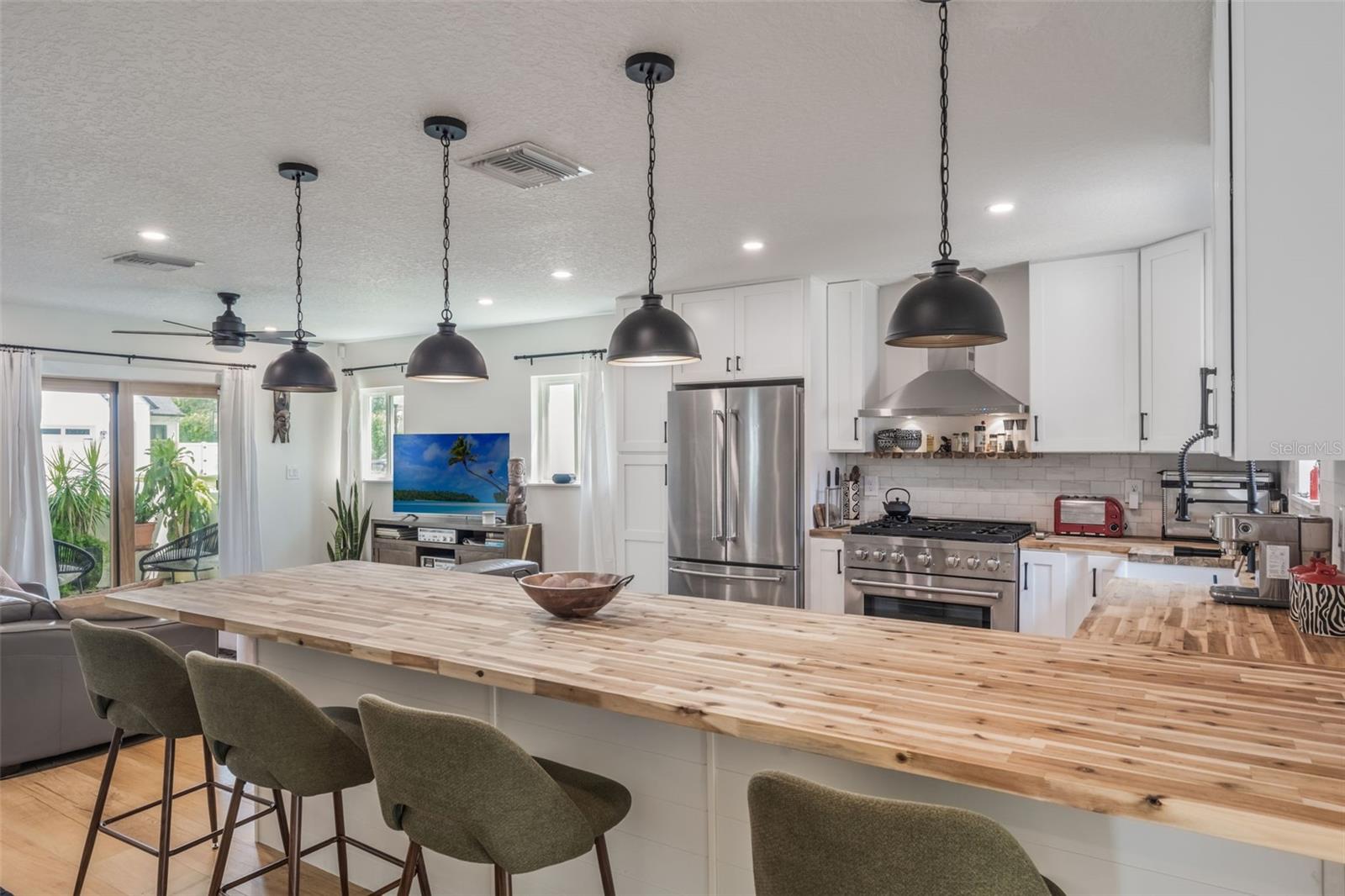 Image 11 of 17 For 840 Canton Avenue