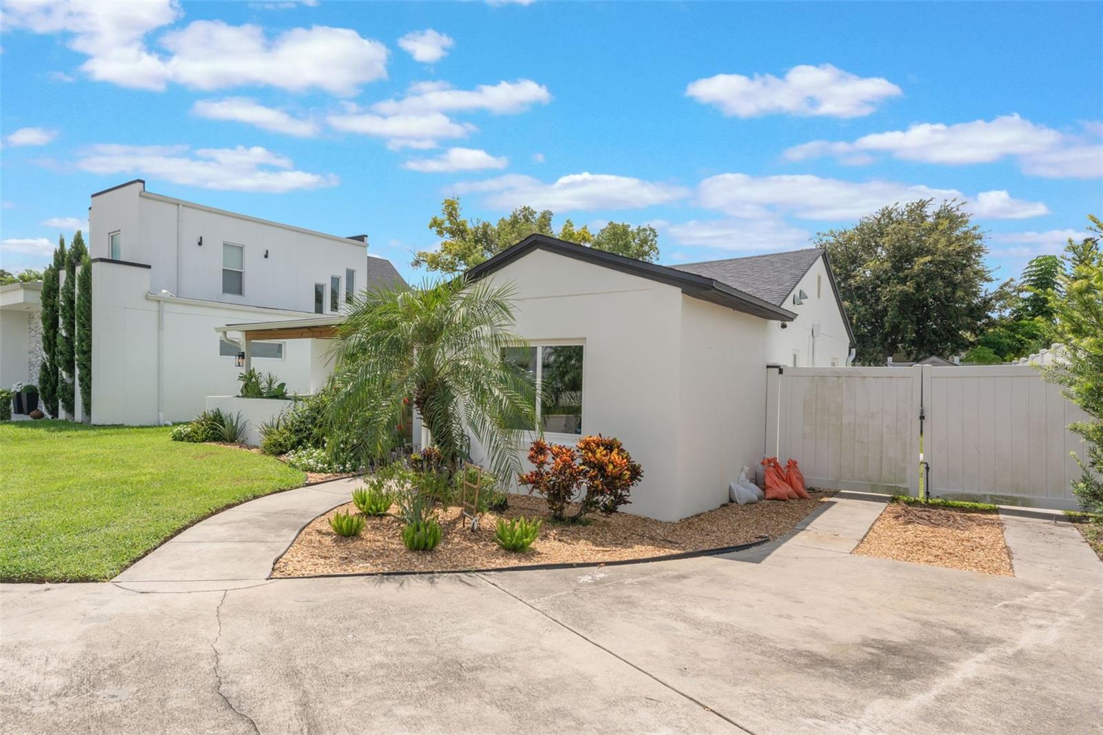 Image 15 of 17 For 840 Canton Avenue