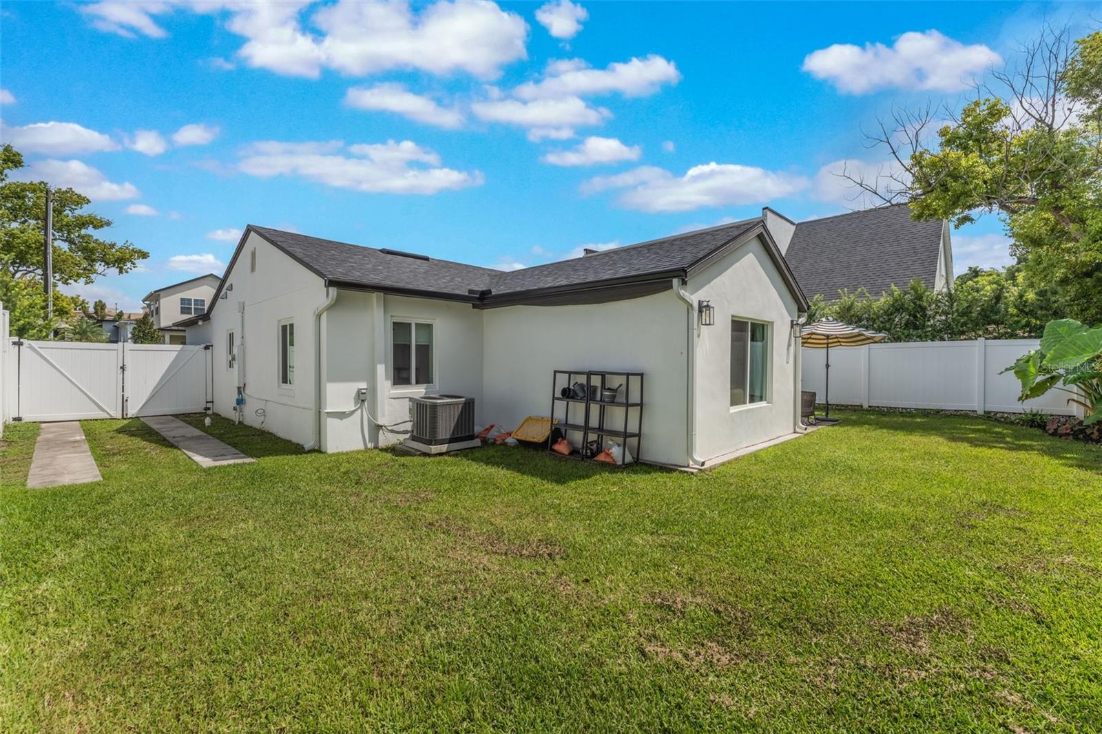 Image 16 of 17 For 840 Canton Avenue