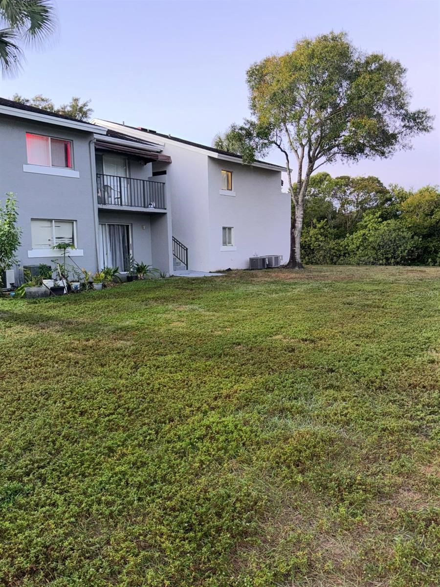 Image 11 of 11 For 1141 Lake Victoria Drive B