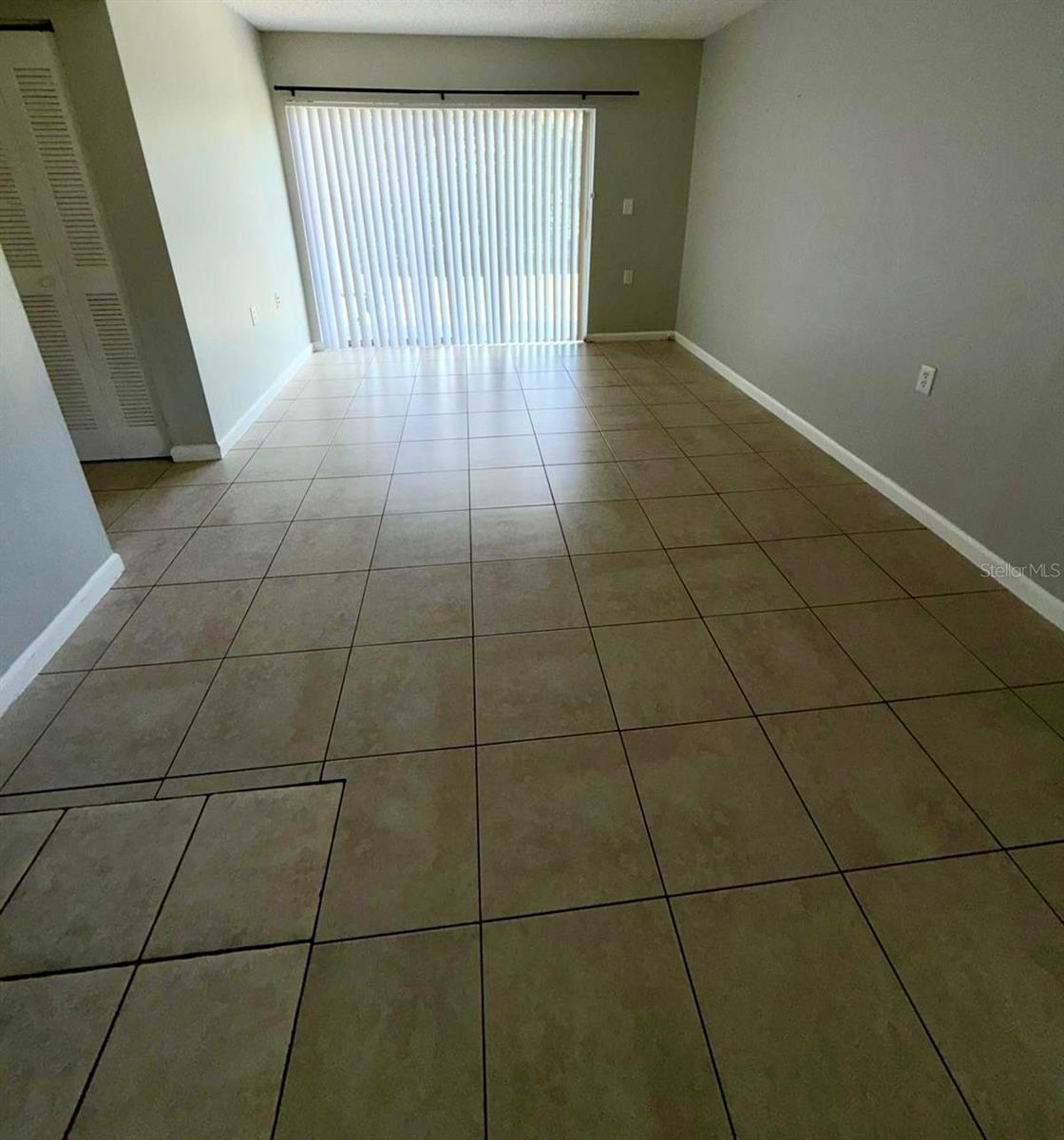 Image 2 of 11 For 1141 Lake Victoria Drive B